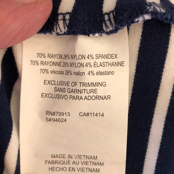 Jessica Simpson striped maternity body con dress - Picture 5 of 6